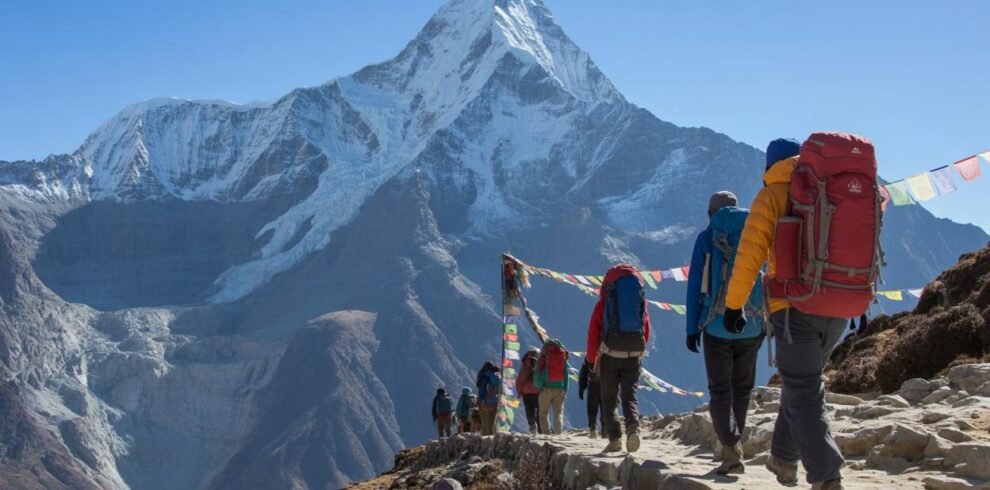 Makalu Base Camp Trek - 19 Days